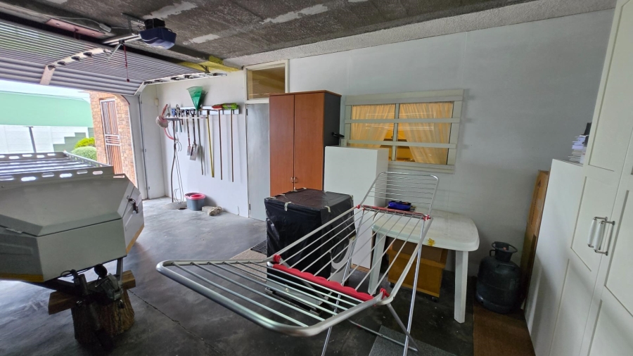 4 Bedroom Property for Sale in Kleinbaai Western Cape